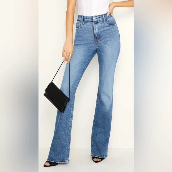 Good American SOFT-TECH GOOD CLASSIC SLIM BOOTCUT JEANS - Picture 3 of 9